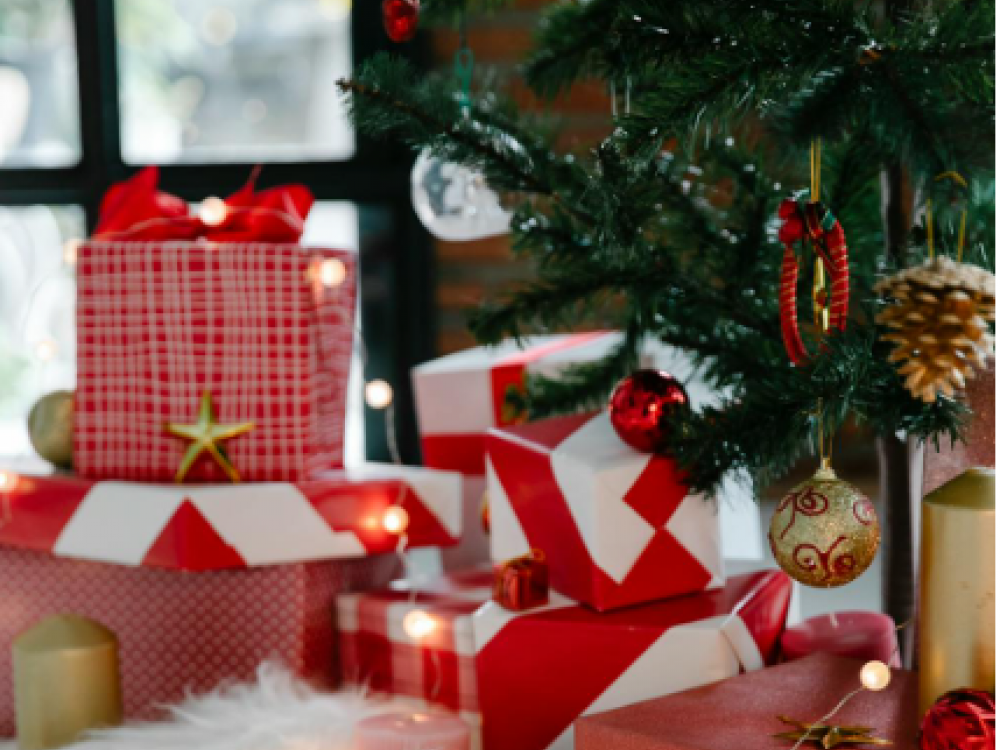 Το ιδανικό δώρο σου για τα Χριστούγεννα; Μεθυστικά αρώματα με ζεστές, χειμωνιάτικες νότες.