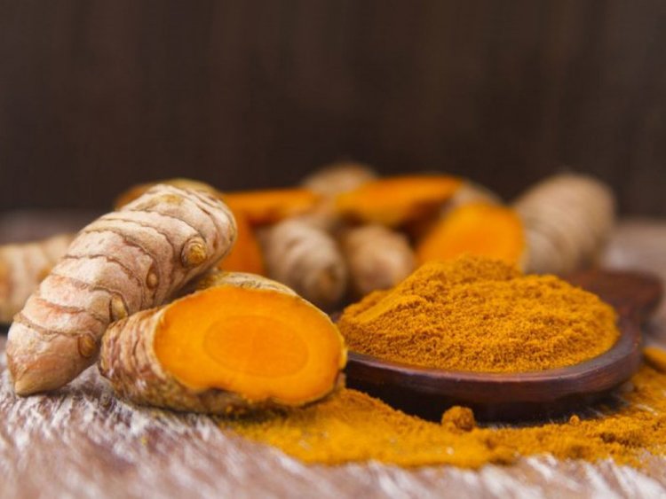 Κουρκουμάς: Νοστιμίζει το φαγητό μας και ωφελεί πολλαπλά την υγεία μας
