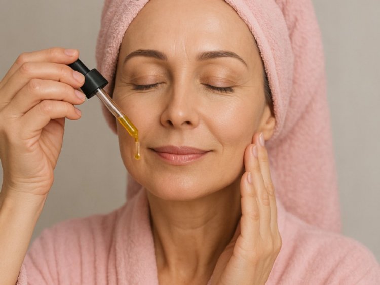 3 Αντιγηραντικά λάδια προσώπου που χρειάζεσαι στην Εμμηνόπαυση.